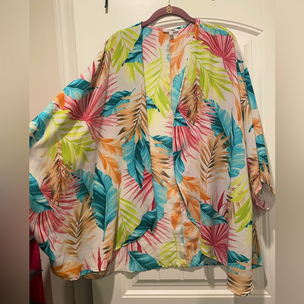 ‼️Tropical “Kimono” cardigan‼️